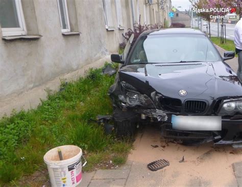 Pijany kierowca bmw spowodował groźny wypadek w Częstochowie na ulicy