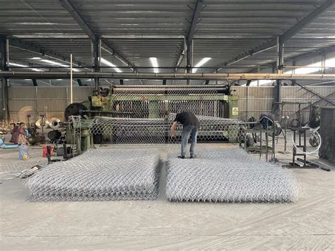 Hot Dipped Galvanized Hexagonal Gabion Box Gabion Retaining Wall River