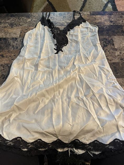 Vintage Victorias Secret Lingerie Nighty Medium Gem