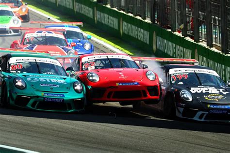 Porsche Cup O Piloto Miguel Paludo Domina Corrida Da Carrera Cup E