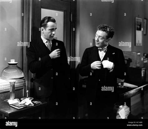 The Maltese Falcon Humphrey Bogart Peter Lorre 1941 Stock Photo Alamy