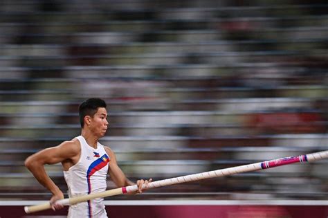 Ej Obiena Takes Silver In Istaf Berlin Abs Cbn News