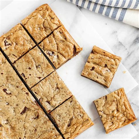 One Bowl Almond Chocolate Chunk Blondies With Sea Salt A Farmgirls