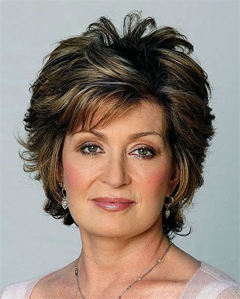 35 Cool Short Hairstyles For Women Over 60 In 2021 2022 Page 2