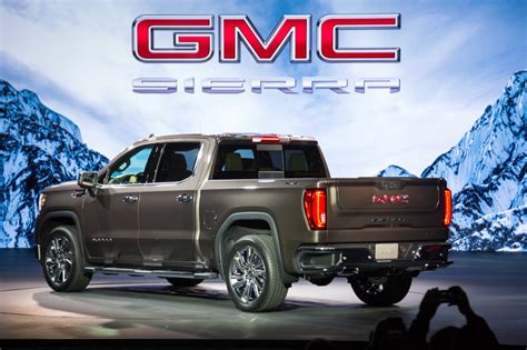 2019 Gmc Sierra Slt And Sierra Denali Reveals Chevytv