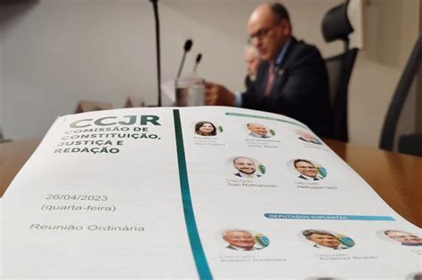 Tontura E Vertigem A Import Ncia De Identificar E Diferenciar Os Sintomas