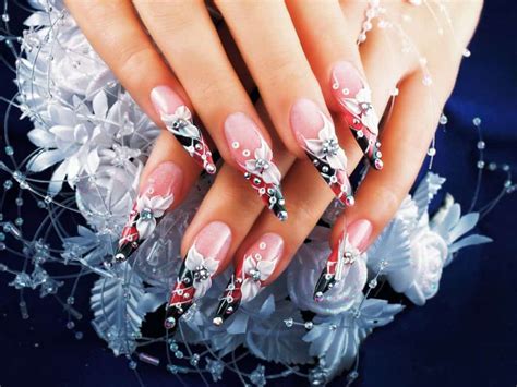 7 Top Luxury Press On Nails You Need To Try