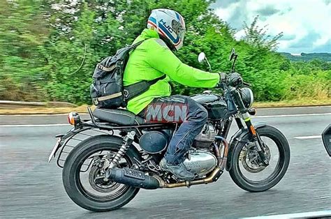 Upcoming Royal Enfield 650cc scrambler spied | Autonoid