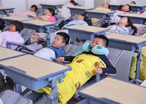 China School Introduces Adjustable Desk Chairs Students Can Take Power