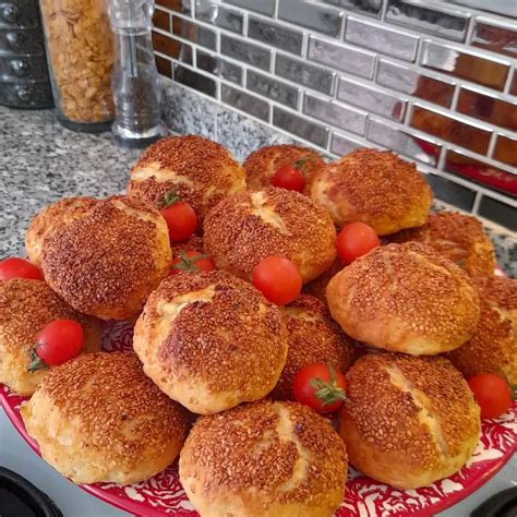 Mayasız Peynirli Simit Poğaça Tarifi Nefis Lezzetler Sitesi