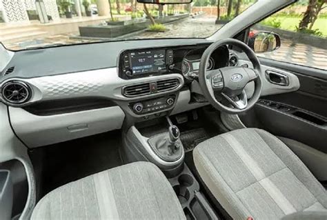 Hyundai Aura interior details leaked before the launch today