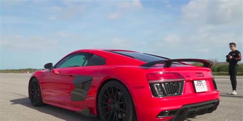 That 52 Liter V 10 Sounds Great At 200 New Supercars Audi R8 V10