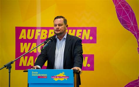 Landesparteitag Ren Domke Bleibt Vorsitzender Der Fdp Mecklenburg