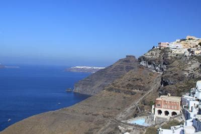 greek-coast-of-santorini-21289894.jpg