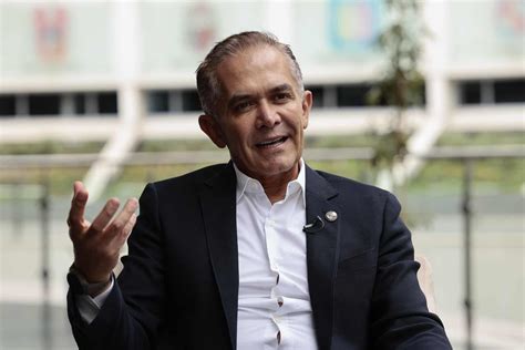 Miguel Ngel Mancera Se Registra Como Aspirante A Responsable Para La