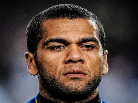 Dani Alves La M Re Du Br Silien Commet Une Bourde Elle Risque La