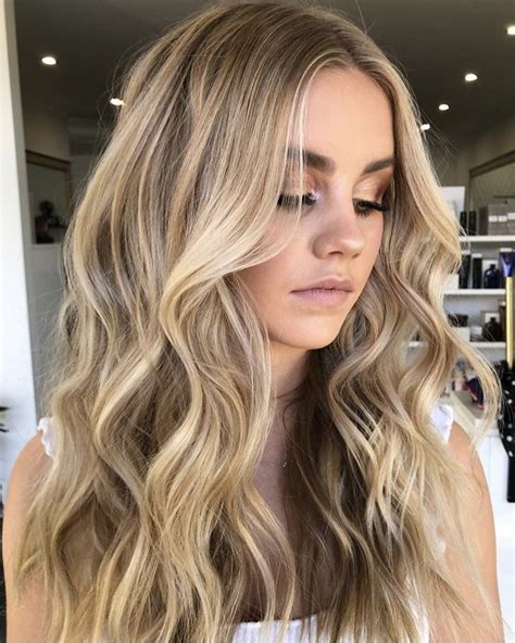 Wavy Blonde Perfection Neutral Blonde Perfect Blonde Hair Blonde Hair Color