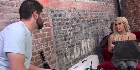 Blonde Cuckolds Husband Tnaflix