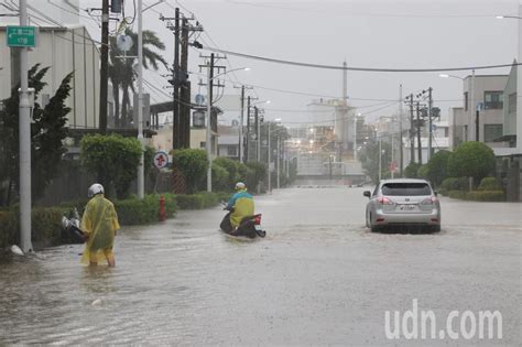 強颱凱米襲台雨狂炸高雄 仁武工業區淹慘 生活 要聞 經濟日報