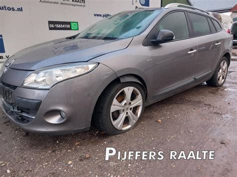 Renault Megane Iii Grandtour V Tce Pave Gris