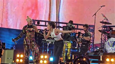 No Doubt With Olivia Rodrigo At Coachella Performing Bathwater Youtube