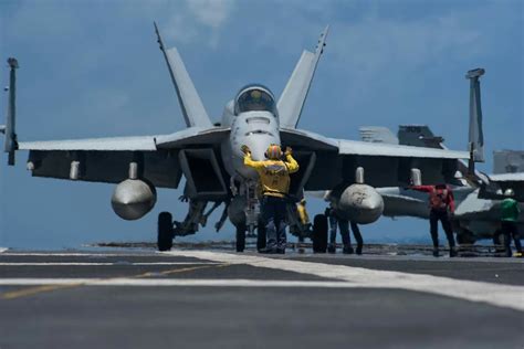 F18 Super Hornet The sound of freedom