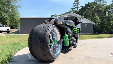 Custom-Built Kawasaki ZX14 Makes This Ninja Anything But Sneaky