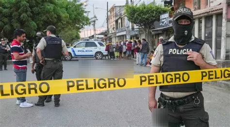 Disparan Contra Personas En Cancha De Futbol Y Matan A 7 En Ecuador