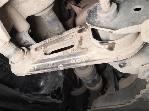 Замена подушек двигателя и АКПП Мазда 2 (3G) — Mazda 2 (3G), 1,5 л ...