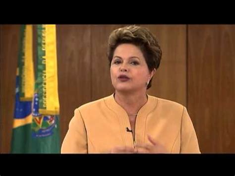 Presidenta Dilma faz pronunciamento sobre manifestações YouTube