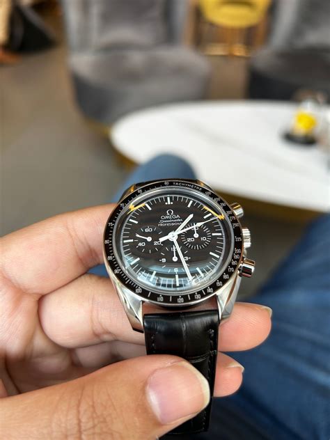 owner review omega speedmaster moonwatch professional  wrist