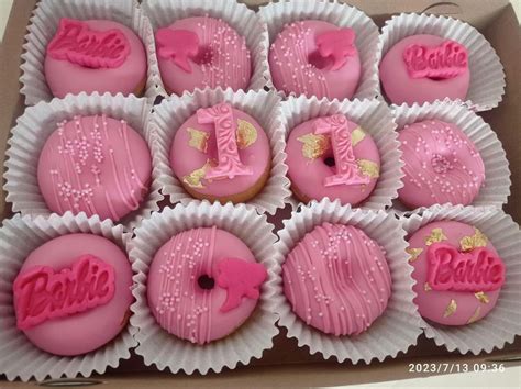 Pin By Julia On Mini Donas Mini Donuts Barbie Birthday Party Barbie