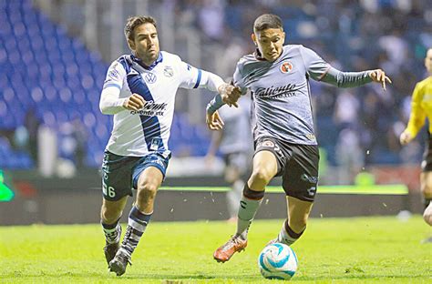 Club Puebla pierde tres puntos por alineación indebida ante Tijuana