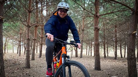 Збиралися на велопрогулянку по місту, а КАТНУЛИ ЦІКАВО 🚵‍♂️🌲😁 - YouTube