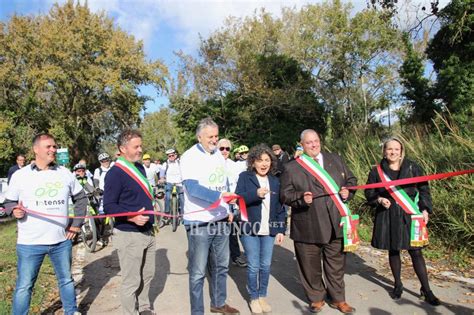 Taglio Del Nastro Per La Ciclabile Da Grosseto Si Arriva Al Mare Di