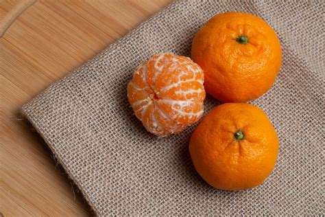 Quiero saber las diferencias entre la naranja y la mandarina