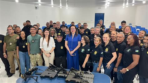 Pol Cia Civil Realiza Curso De Nivelamento Para Manuseio De Arma De