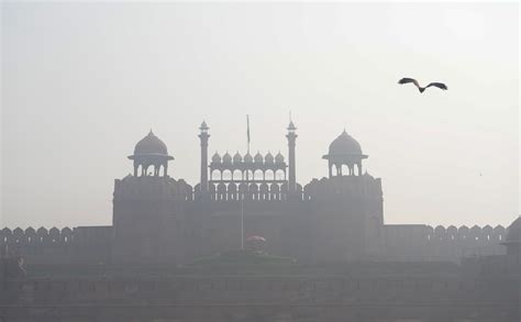 Dilwalon Ki Dilli Turns Into Gas Chamber What Is Aqi And How It Is Measured Explained