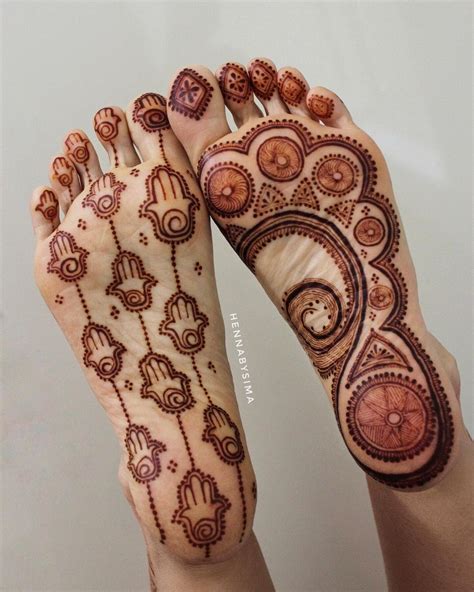 Gorgeous Back Feet Mehndi Designs For Otb Brides