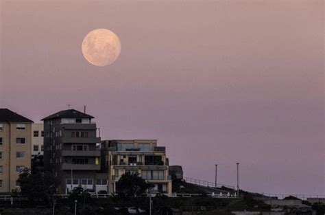 Photo Lune Ciel Rose Pix Ville Et Pays Les Plus Belles Images De La