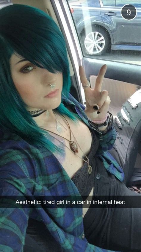 I Aspire To Be This Person Cute Emo Girls Emo Girls Emo Scene Hair