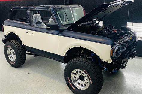 Retro Mod Bronco