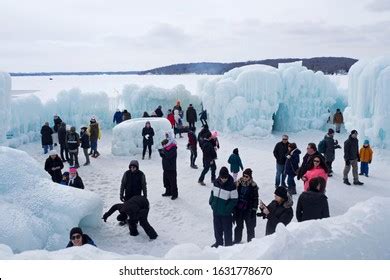 253 Lake Geneva Wisconsin Winter Images, Stock Photos, 3D objects ...