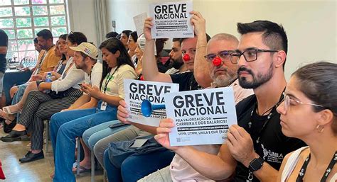 Greve De Servidores Da Unila Completa Dias Mas N O Interrompe