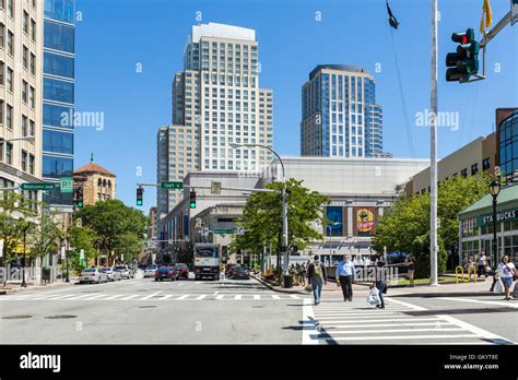 White plains, new york skyline hi-res stock photography and images - Alamy