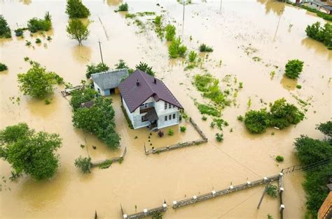 Persebaran Bencana Alam Di Indonesia Tsunami Banjir Dan Kekeringan