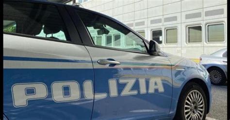 Anziana Morta Cadendo Dal Balcone Arrestata La Badante Gazzetta Di Parma