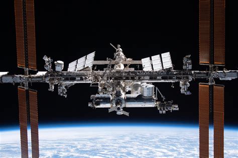 Spacex And Northrop Grumman Earn New Resupply Contracts For The Iss