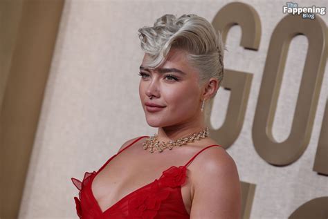 Florence Pugh Flashes Her Nude Tits At The St Golden Globe Awards