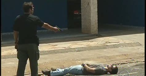 G1 Polícia faz reconstituição da morte de morador de rua em Rio Preto